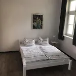 Internat Schloss Spiegelberg Bed & Breakfast Neustadt (Dosse)