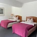 Bed & Breakfast Internat Schloss Spiegelberg Neustadt (Dosse)