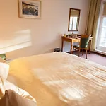 Internat Schloss Spiegelberg Bed & Breakfast 3*