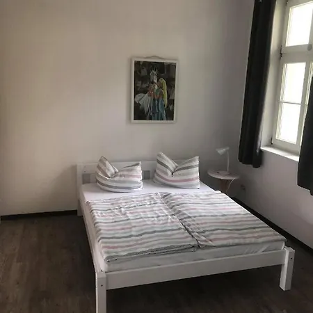 Internat Schloss Spiegelberg Bed & Breakfast Neustadt (Dosse)