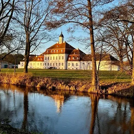 Bed & Breakfast Internat Schloss Spiegelberg Neustadt (Dosse)