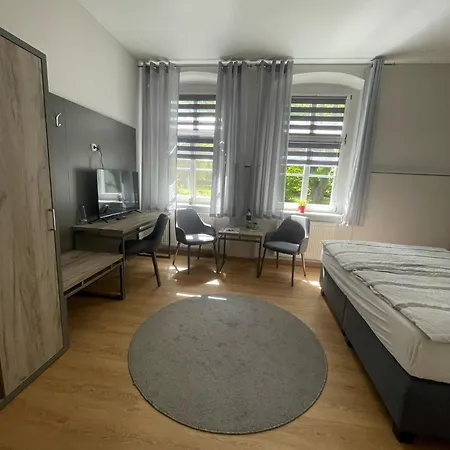 Bed & Breakfast Internat Schloss Spiegelberg