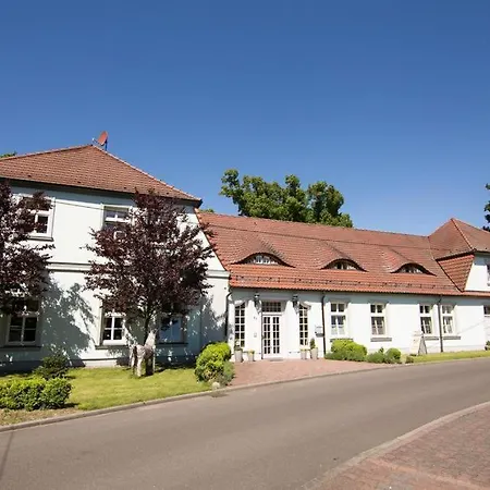 Internat Schloss Spiegelberg Bed & Breakfast Neustadt (Dosse)