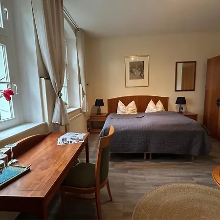 Internat Schloss Spiegelberg 3*