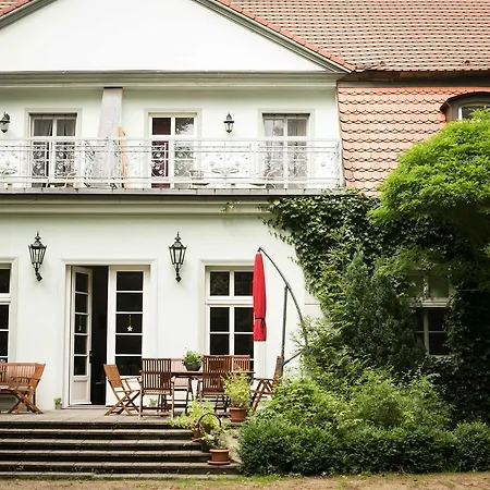Bed & Breakfast Internat Schloss Spiegelberg 3*