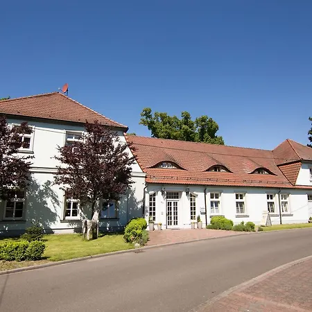 Internat Schloss Spiegelberg Bed and breakfast