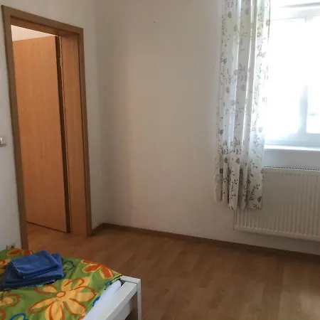 Internat Schloss Spiegelberg Bed & Breakfast Neustadt (Dosse)