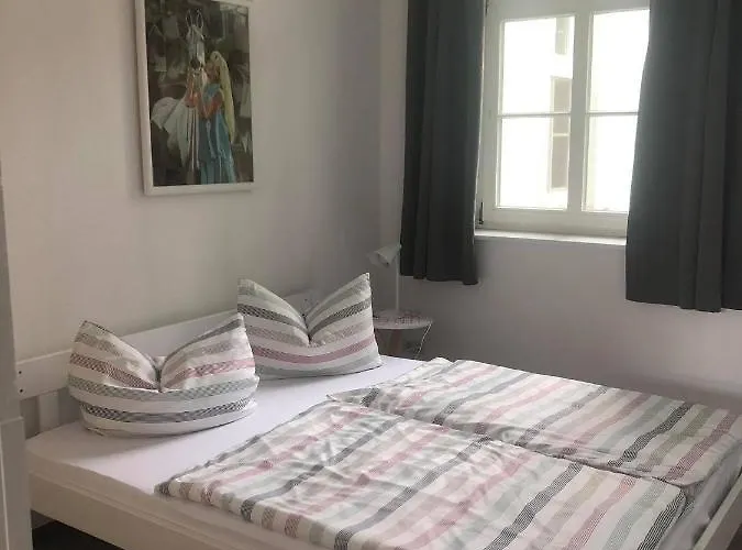 Internat Schloss Spiegelberg Bed & Breakfast Neustadt (Dosse)