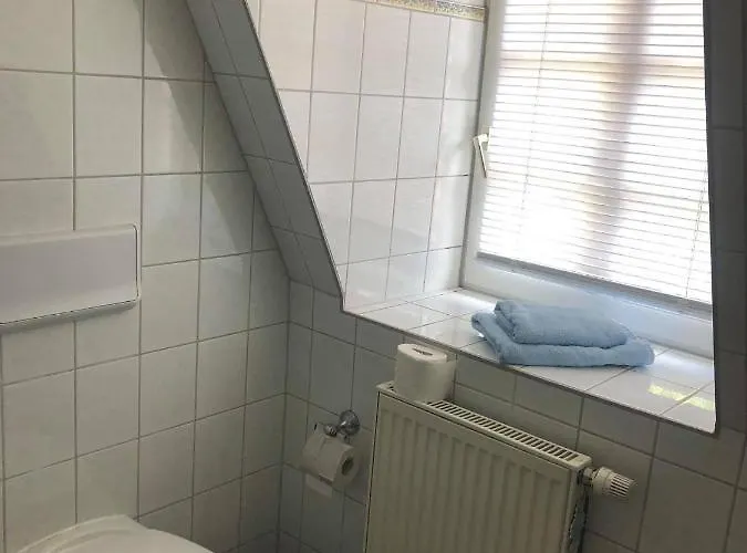 Frühstückspension Internat Schloss Spiegelberg 3*