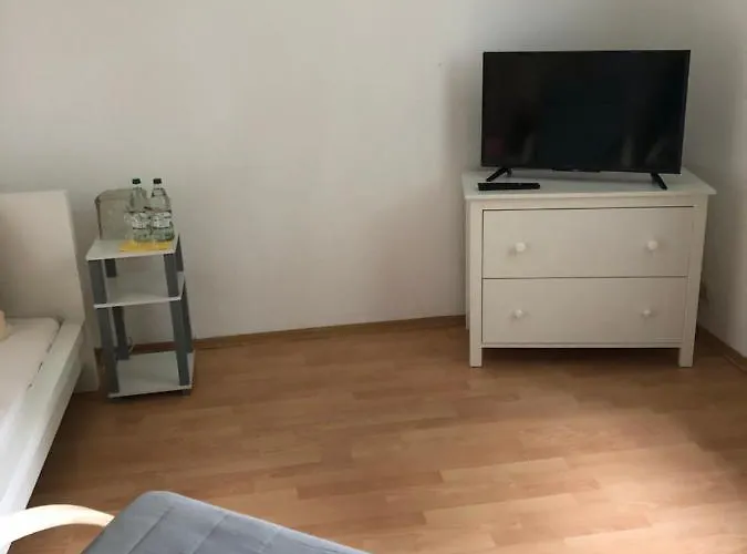 Frühstückspension Internat Schloss Spiegelberg