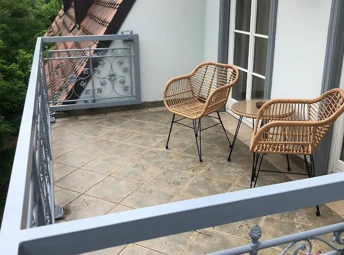 Internat Schloss Spiegelberg Frühstückspension