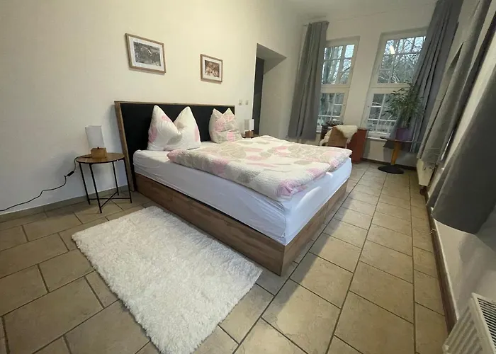 Bed & Breakfast Internat Schloss Spiegelberg