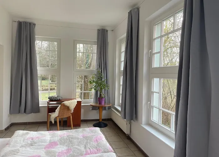 Internat Schloss Spiegelberg 3*