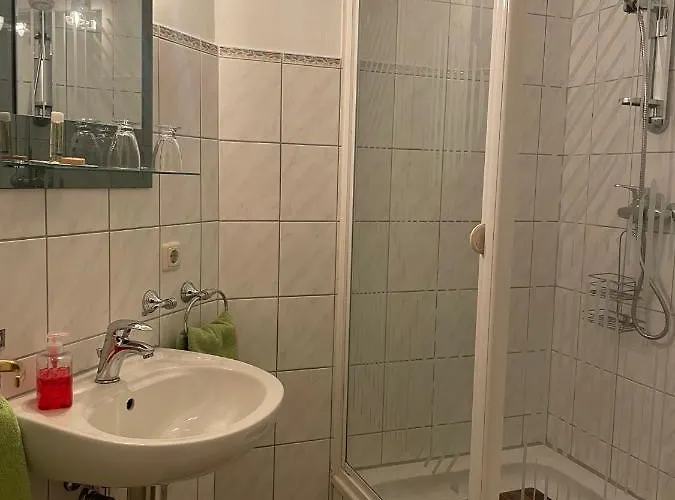 Internat Schloss Spiegelberg Frühstückspension