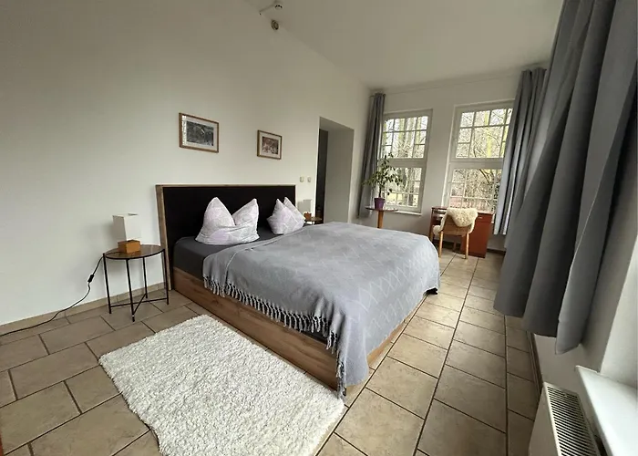 Frühstückspension Internat Schloss Spiegelberg