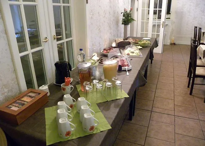 Bed & Breakfast Internat Schloss Spiegelberg Neustadt (Dosse)