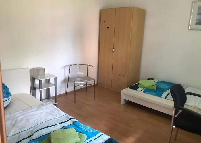 Internat Schloss Spiegelberg Bed & Breakfast 3*